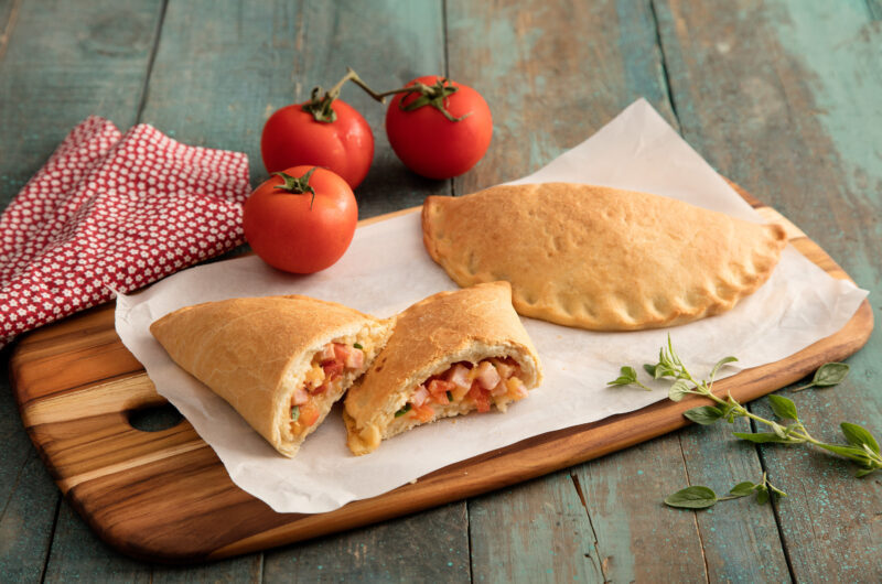 baa8027353db087d9c6f2b09925189fa_calzone-queijo-italiana-receitas-nestle