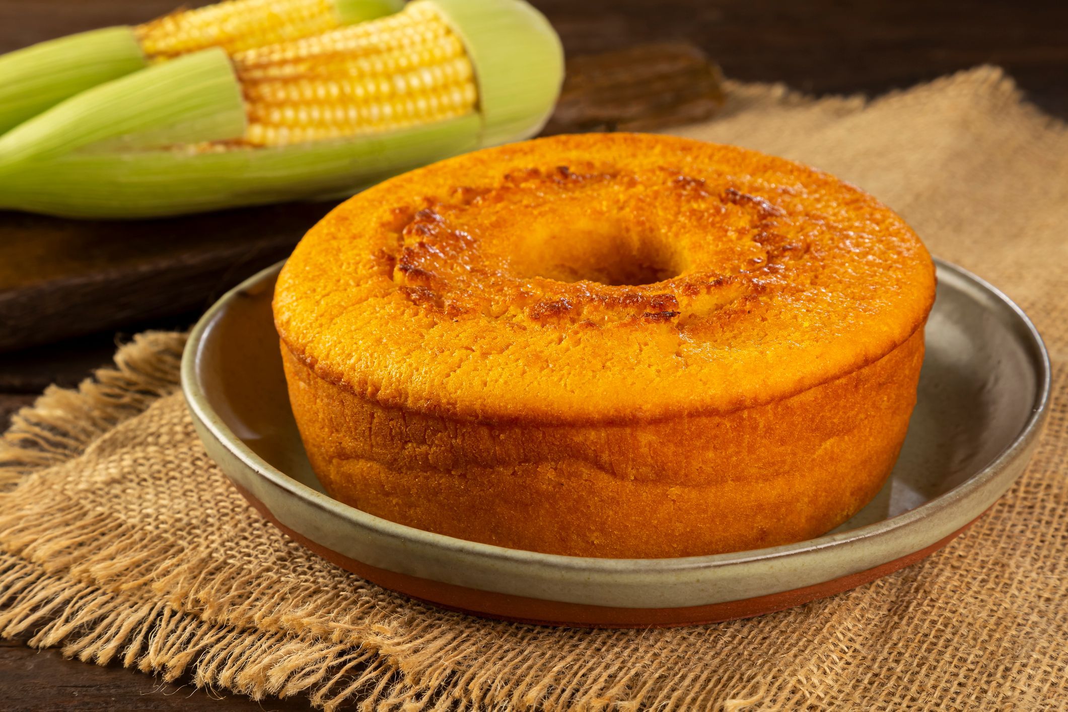receita-de-bolo-de-milho-verde-simples-e-saboroso.jpg